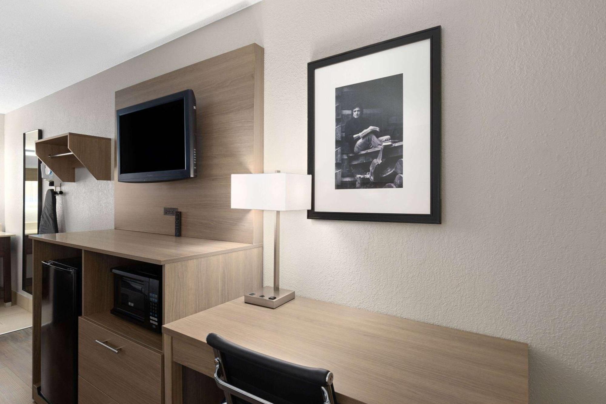 Baymont By Wyndham Nashville Airport Kültér fotó
